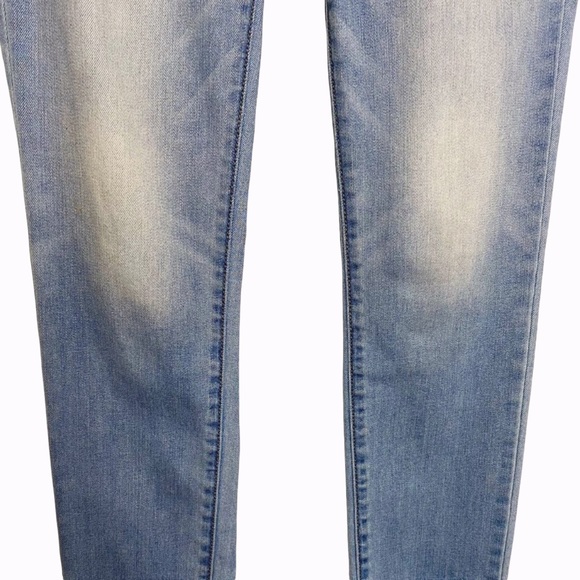 AE Light Wash X-LONG (Size 2) Jeggings - Picture 4 of 5